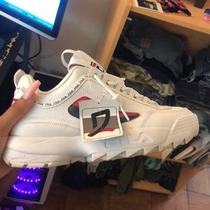Men’s size 9, women’s 10.5 fila disrupters